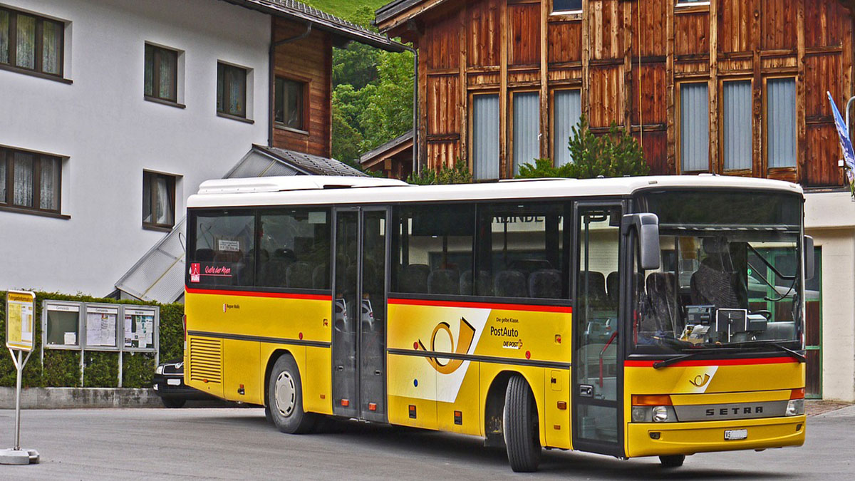 Svizzera: sale sul bus con 4 minuti di anticipo, anziana multata