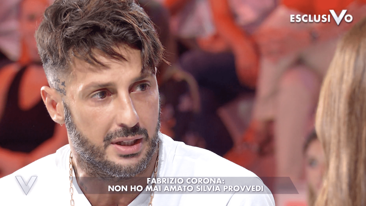 Fabrizio Corona contro Silvia Provvedi: ‘Ha rischiato di uccidermi’