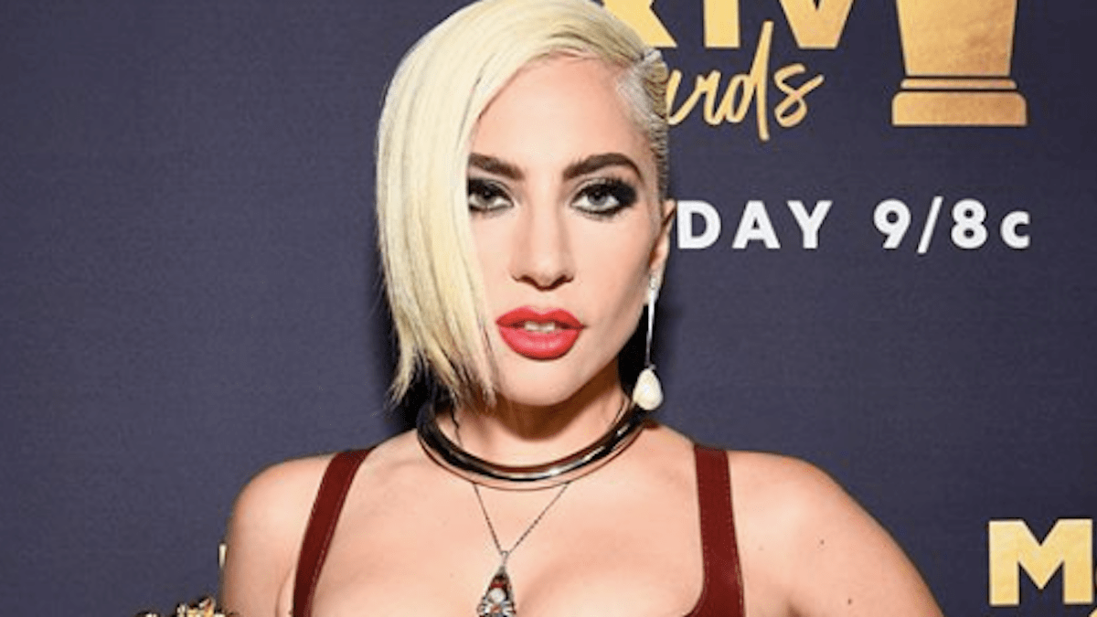 Lady Gaga e tutte le altre star che soffrono di malattia cronica
