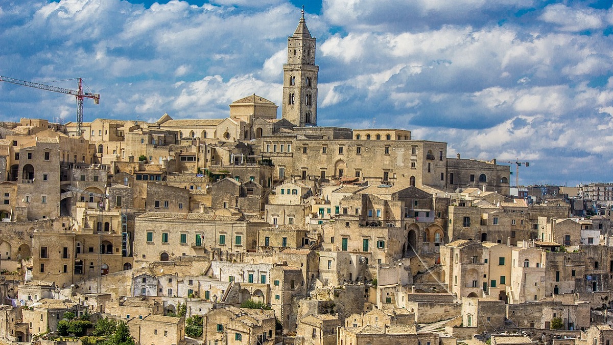 Stop acqua potabile a Matera: è contaminata con batteri fecali