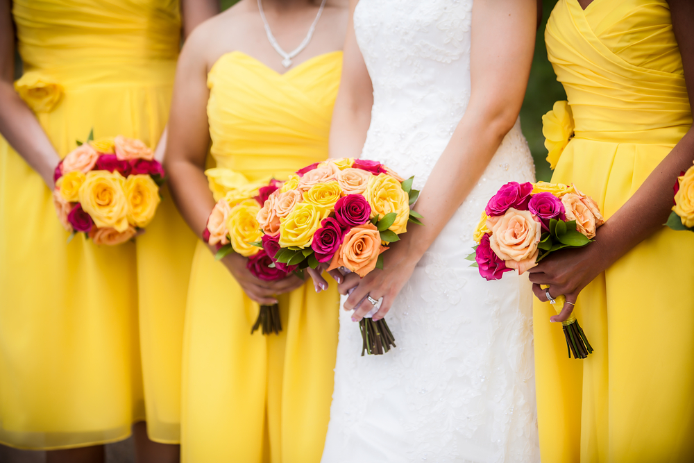 Sposa fa ingrassare con l’inganno le damigelle per non farsi rubare la scena durante il matrimonio