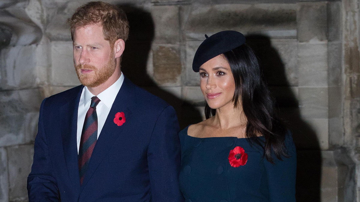 Harry trasloca per proteggere Meghan: non vuole che soffra come Lady D