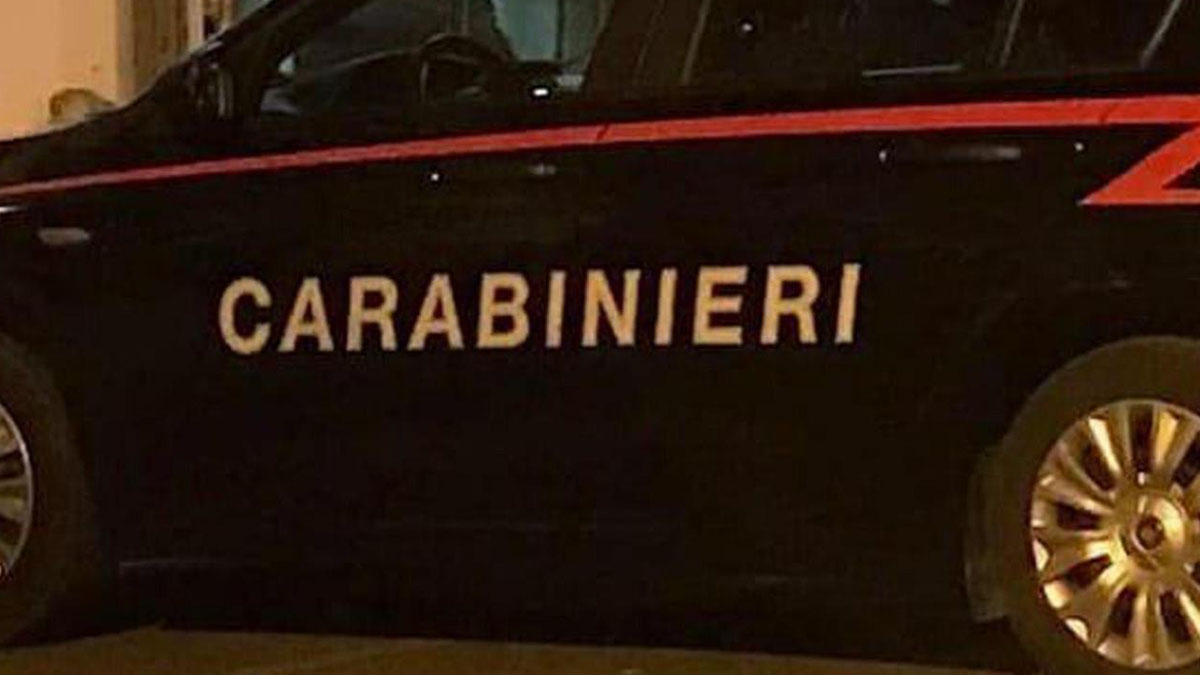 Napoli, minori usati come corrieri per il traffico di droga: 12 arresti