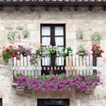 balcone con fiori