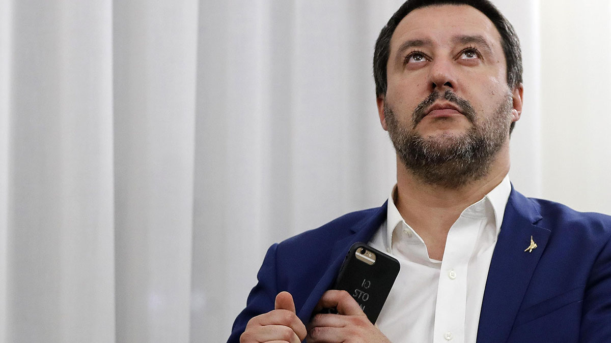San Valentino amaro per Matteo Salvini: ‘Festa da abolire’