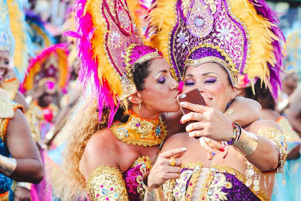 Vestiti di Carnevale per adulti: idee originali ed economiche | Pourfemme