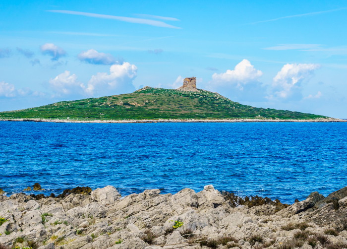 Isola delle Femmine in vendita: 4 donne cercano di comprarla