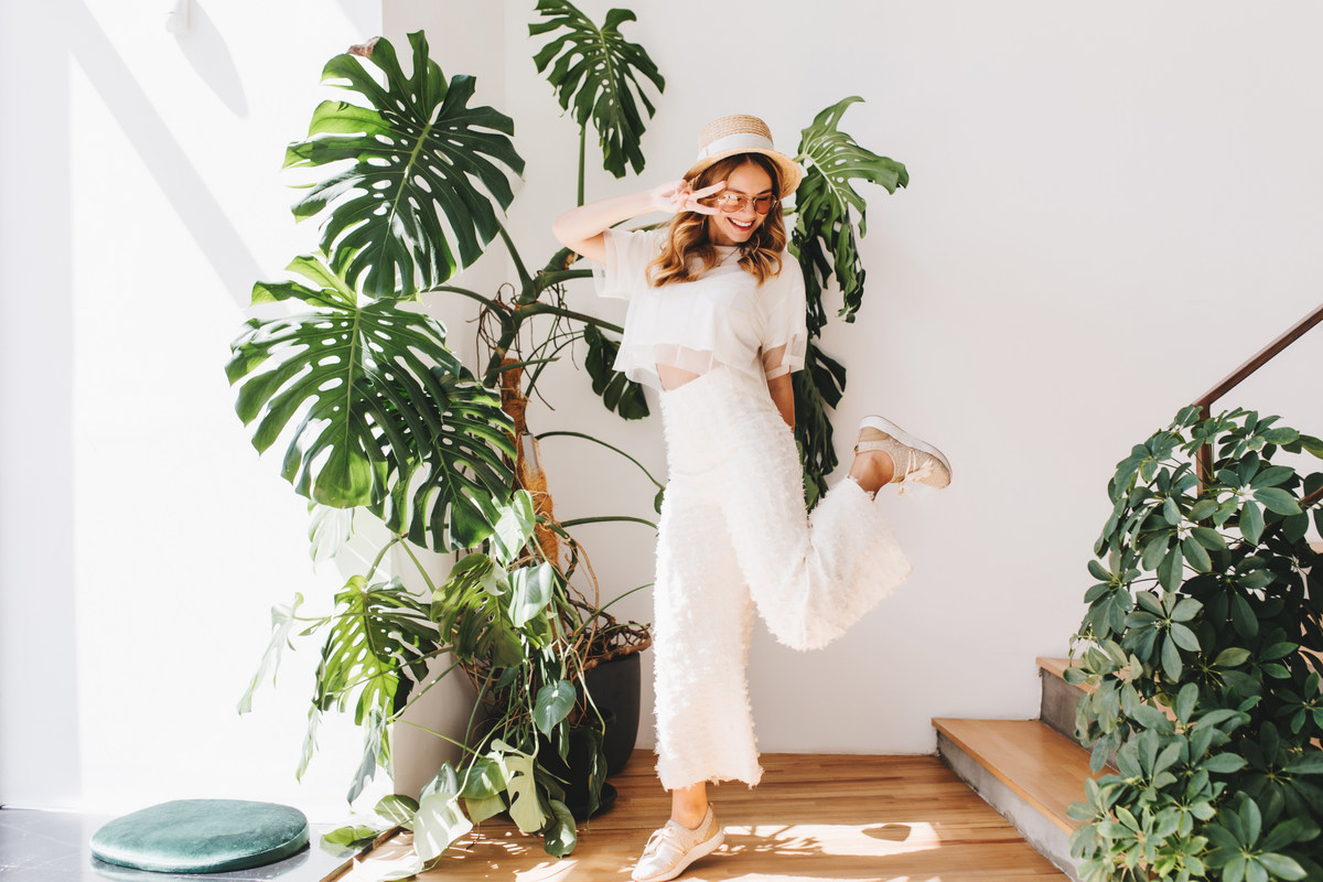 outfit con pantaloni a palazzo