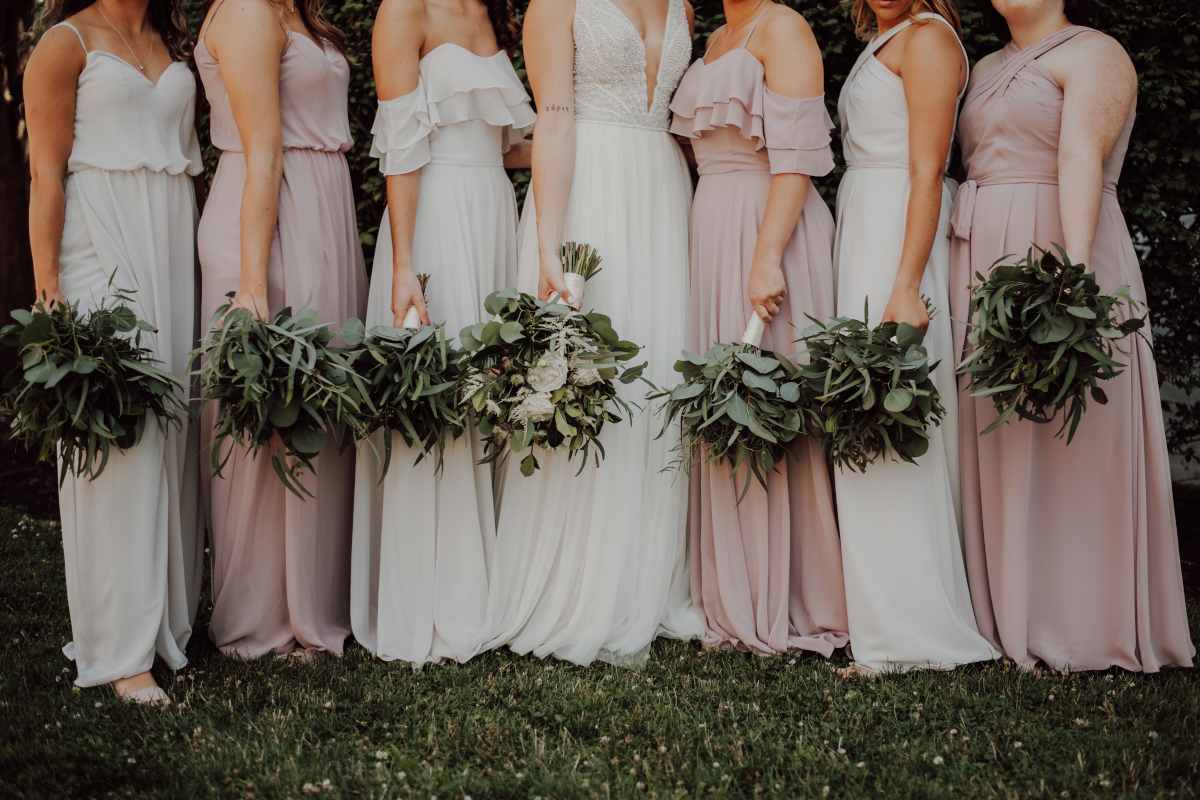 Abiti da cerimonia lunghi (e bellissimi) per l’invitata perfetta