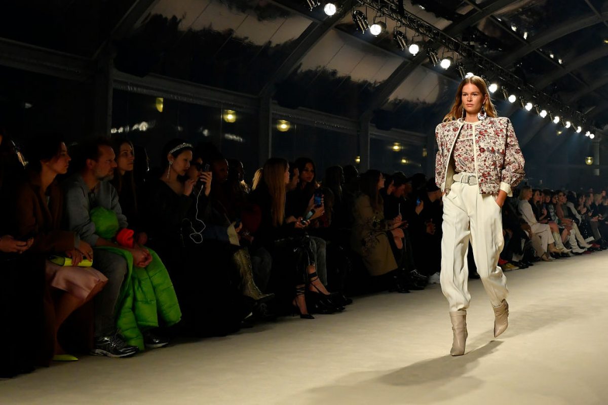 Balloon jeans: ecco perché stanno bene proprio a tutte | Pourfemme