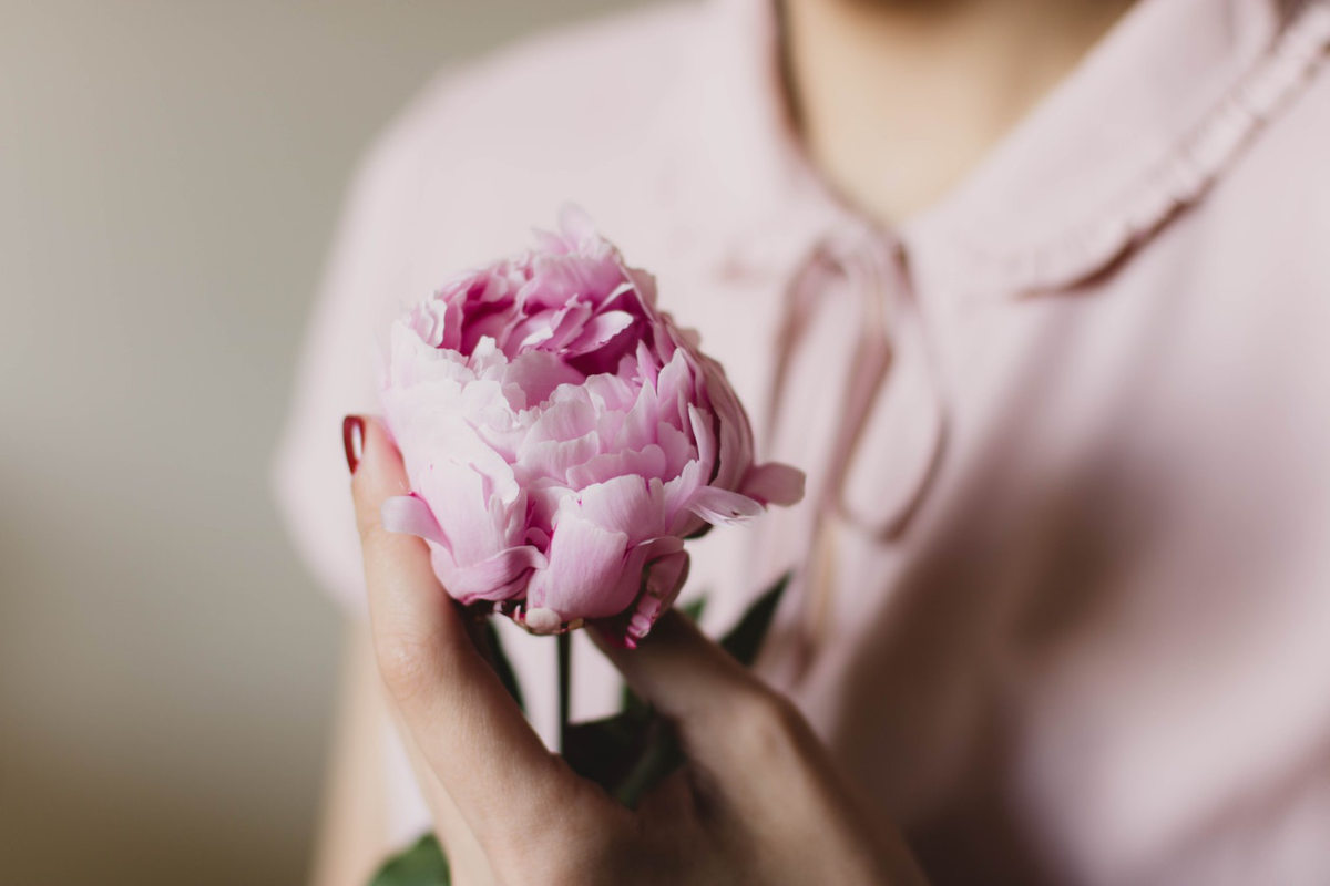 Festa della Donna, le poesie più belle per festeggiare l’8 marzo