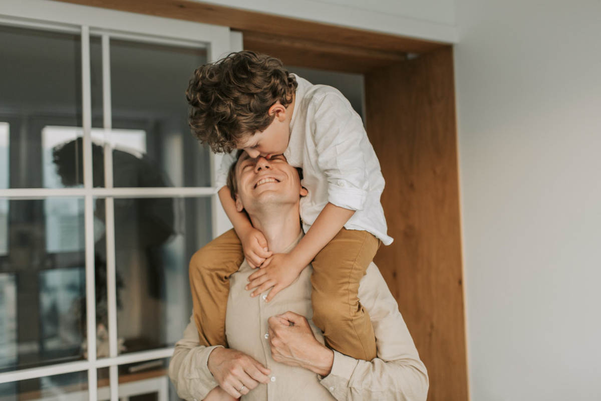 Poesie per la Festa del papà, le più belle da dedicargli
