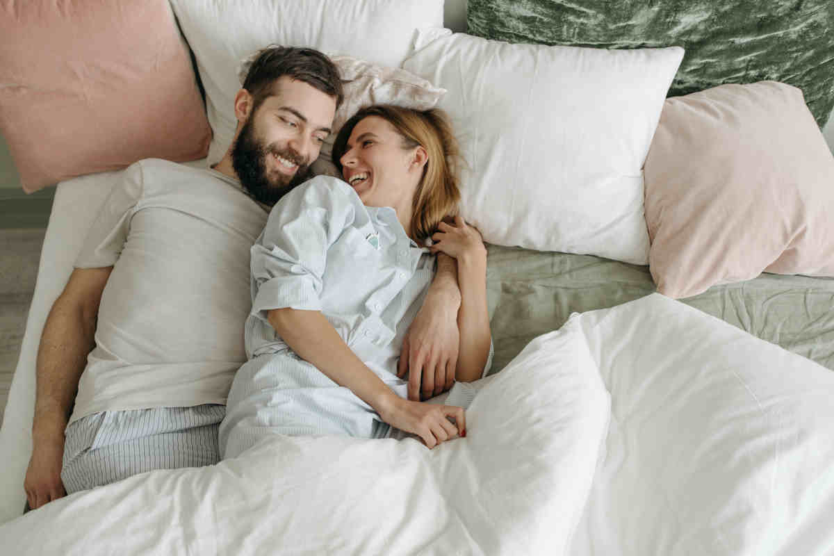 Buongiorno amore: tantissime frasi romantiche per lui e lei