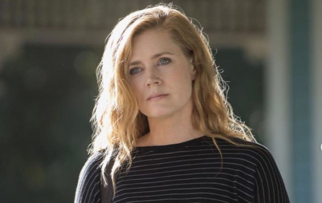 Donne incredibili delle serie tv: Amy Adams è Camille Preaker in Sharp Objects