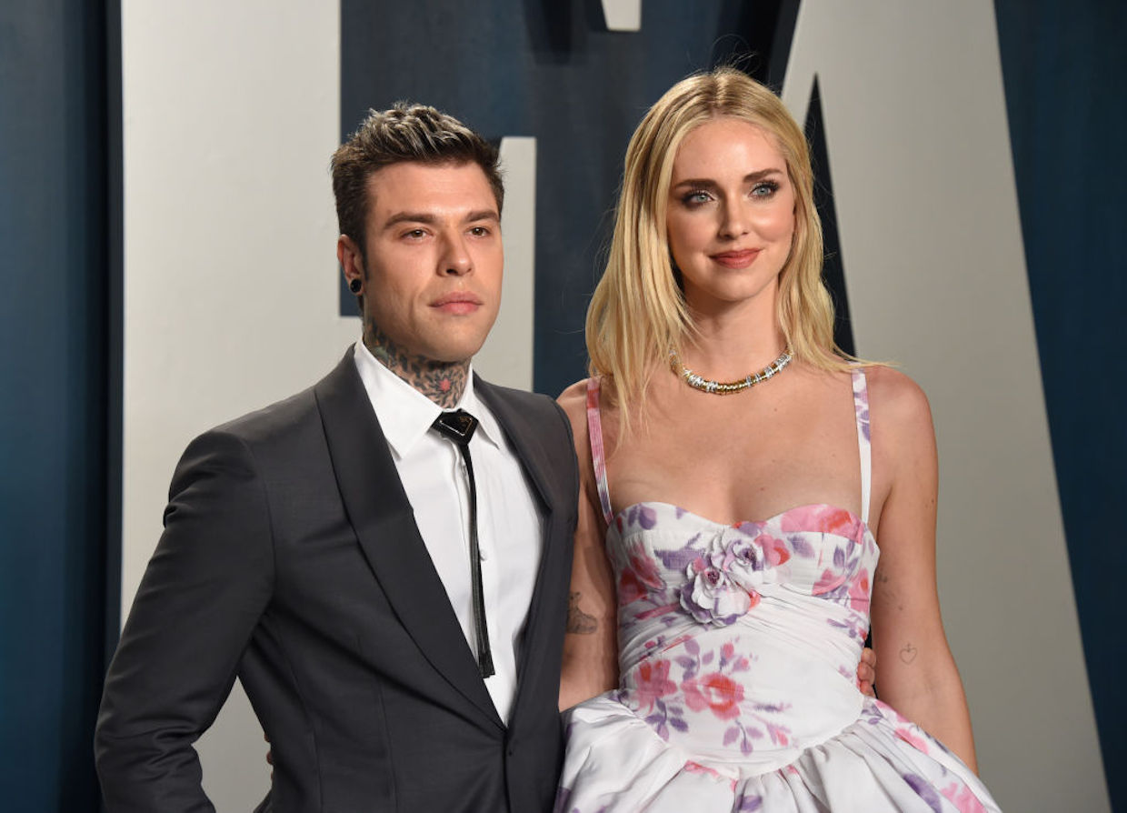 Chiara Ferragni e Fedez versione anni ’80 nel videoclip “Bella Storia”