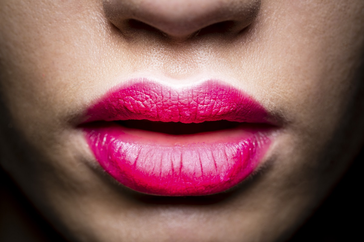 La mascherina non fermerà il rossetto: come far durare di più il tuo lipstick