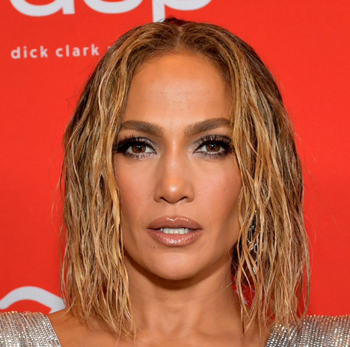 Il caschetto “mosso” di Jennifer Lopez che fa tendenza