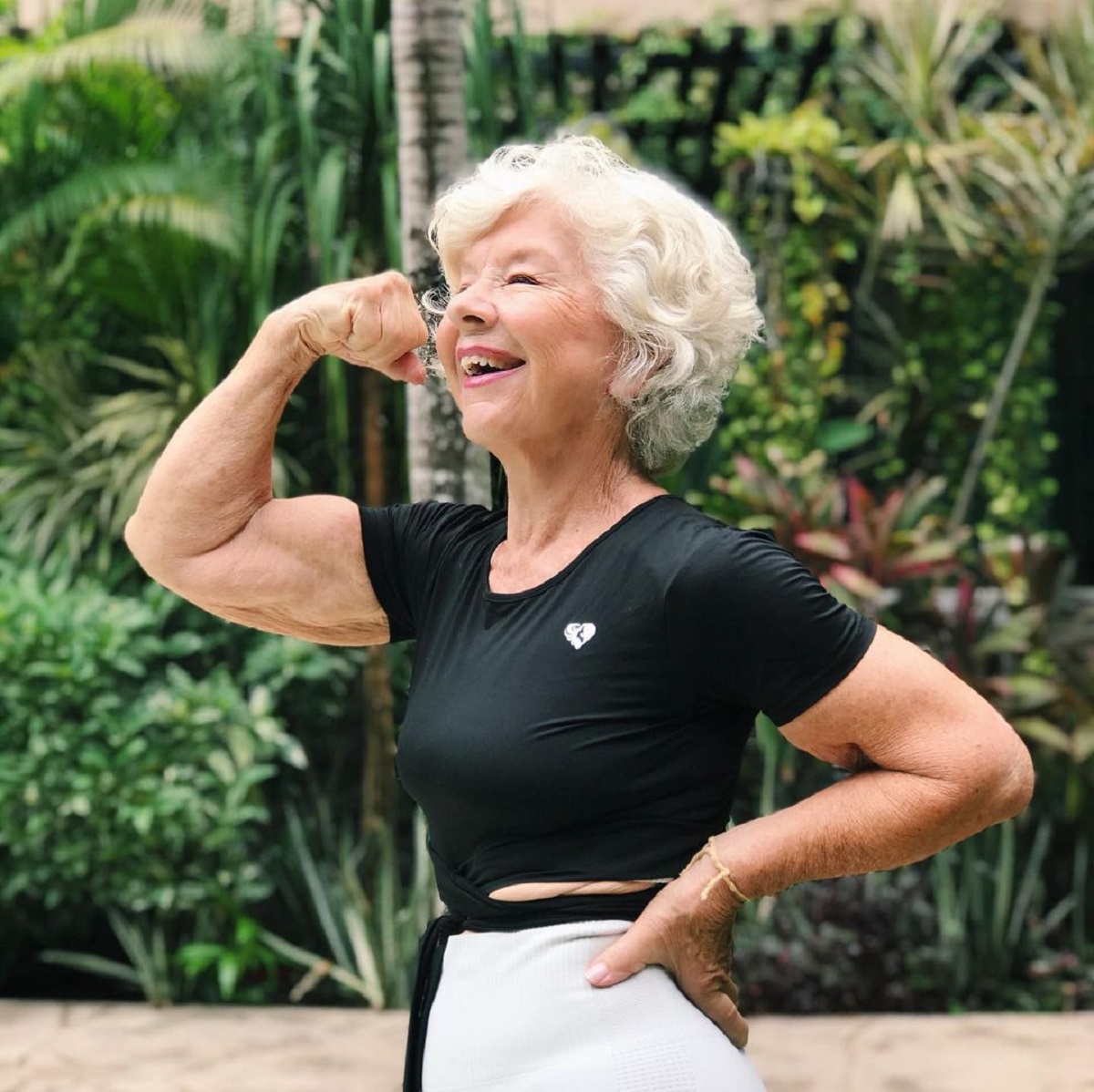 Joan MacDonald, l’influencer fitness di 73 anni a cui dovremmo ispirarci