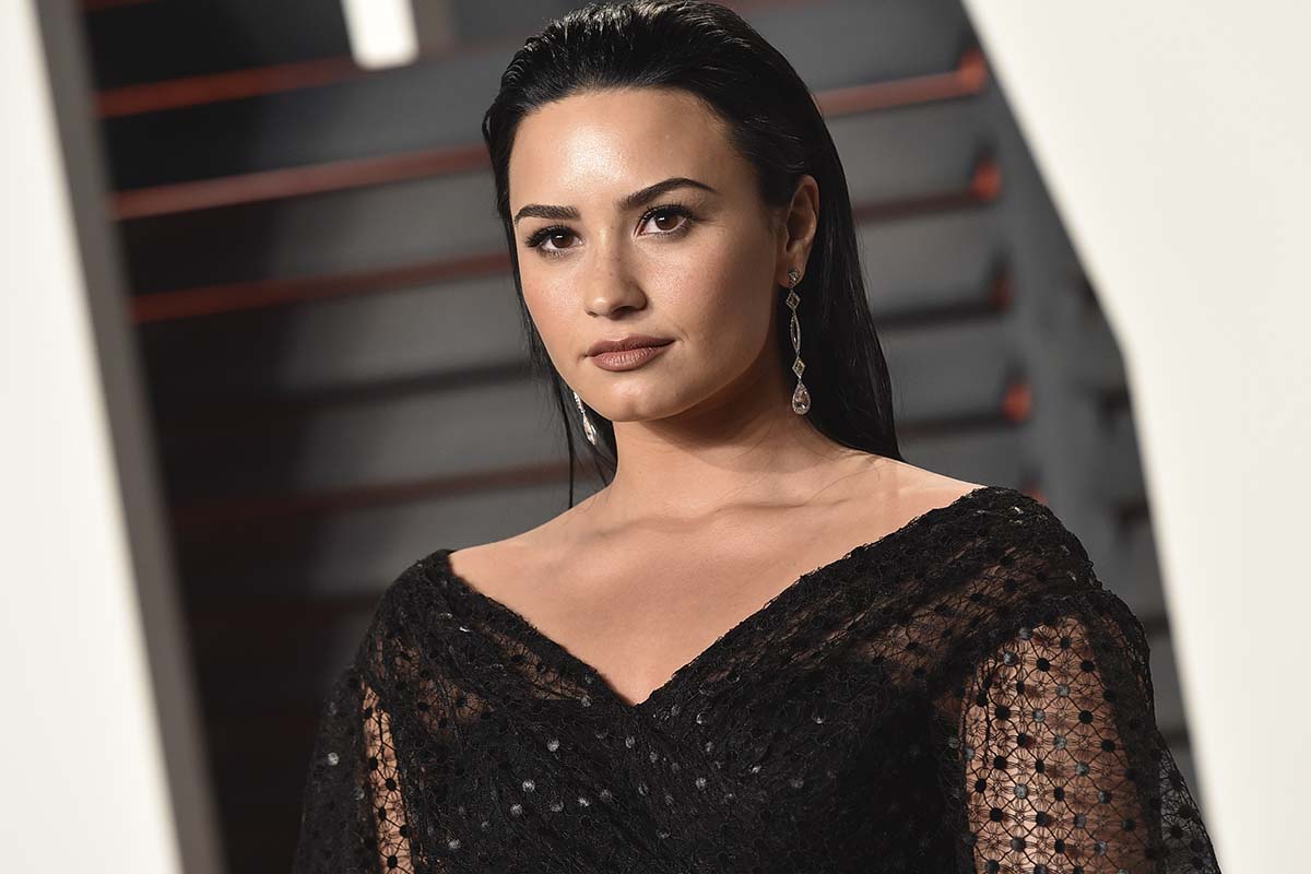 Ecco come Demi Lovato celebra (di nuovo) la body diversity: la nail art è pazzesca