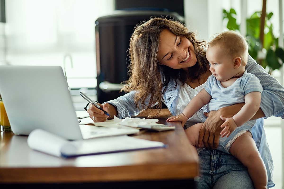 Donna, mamma e lavoratrice: essere tutte e tre le cose è possibile