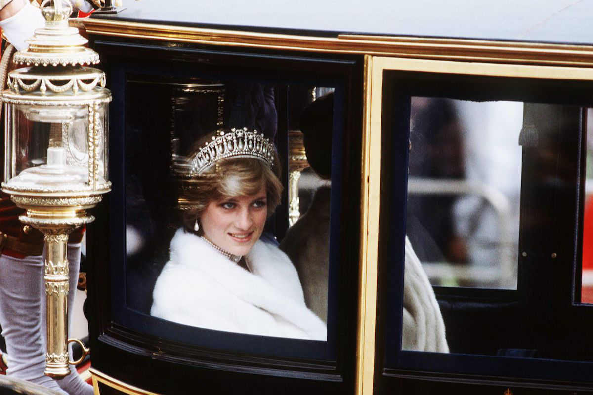 principessa diana matrimonio carrozza corona