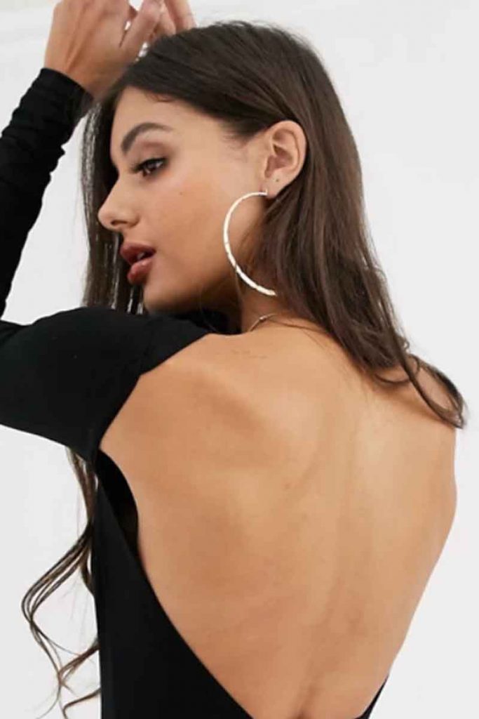 body spalle schiena scoperte