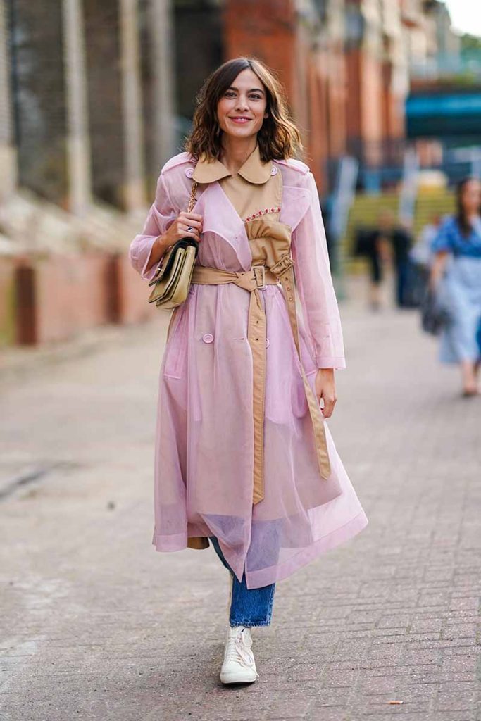 alexa chung trench jeans