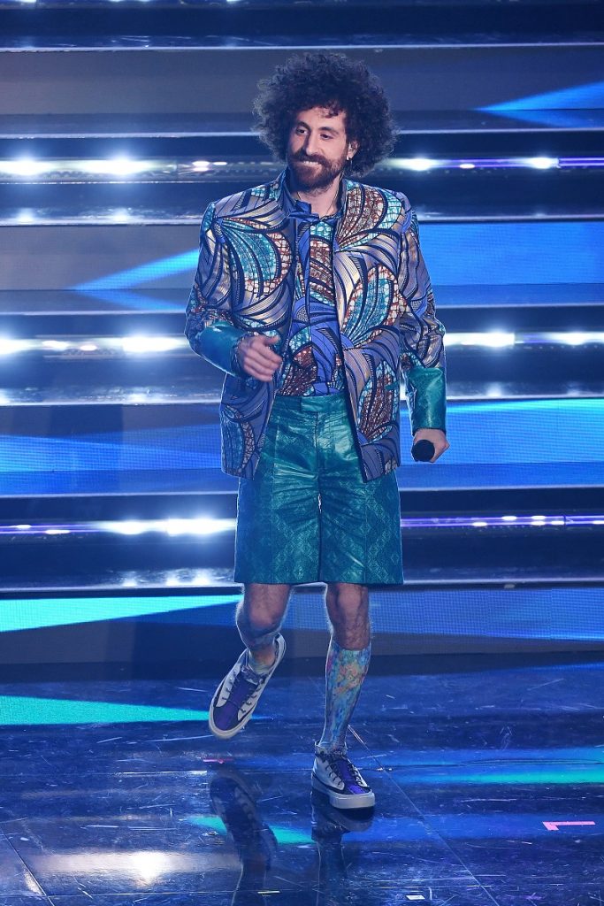 Gio Evan è sul palco del 71 ° Festival di Sanremo 2021 al Teatro Ariston il 03 marzo 2021 a Sanremo, Italia