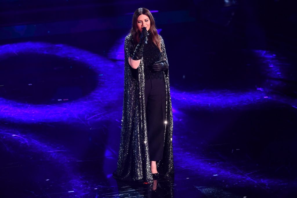 Laura Pausini è sul palco del 71 ° Festival di Sanremo 2021 al Teatro Ariston il 03 marzo 2021 a Sanremo, Italia.