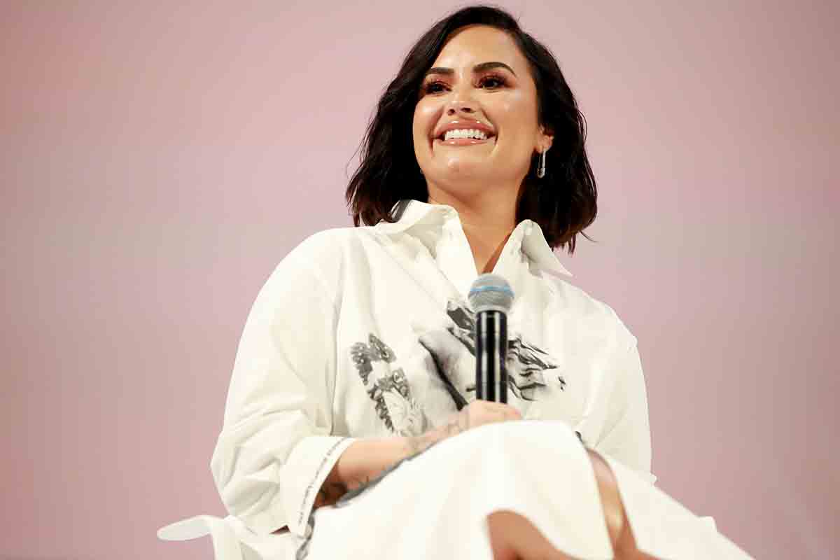 Demi Lovato e la felpa “Pro Vaxxer” per una corretta informazione sui vaccini