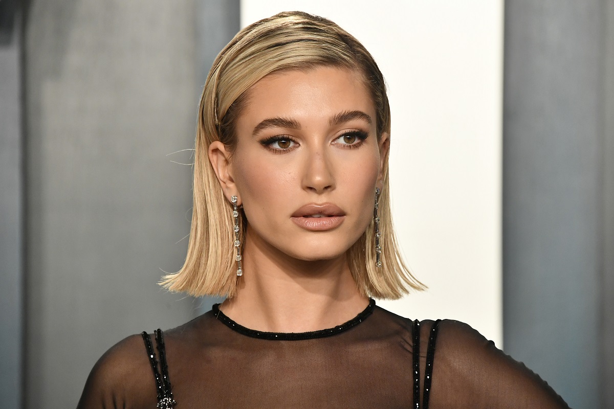 Pesca-mania: la #PeachesMakeupChallenge lanciata da Hailey Bieber è già il trend della primavera