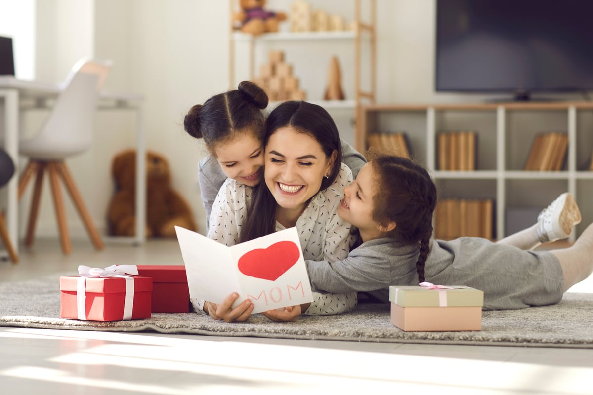 Biglietti per la festa della mamma: idee da cui prendere spunto