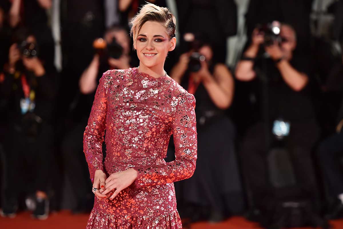 Kristen Stewart compie 31 anni: i suoi look più iconici