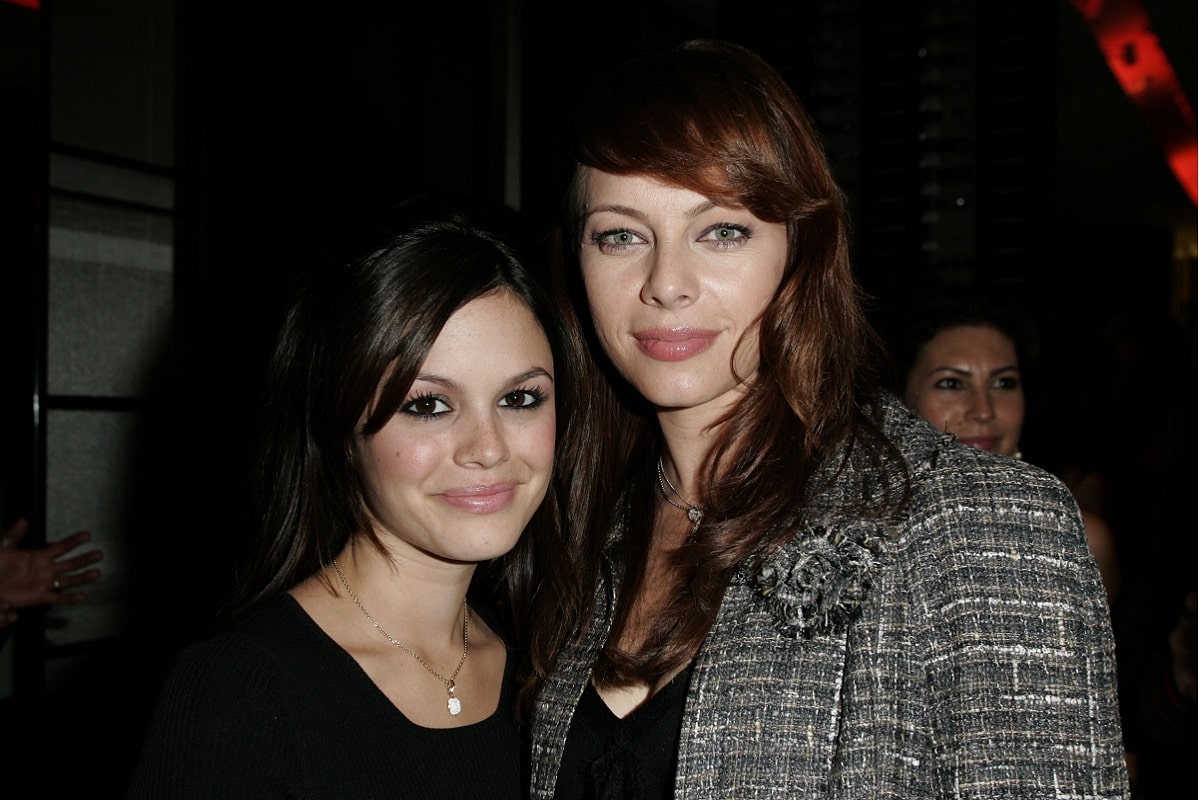 Arriva il podcast di Rachel Bilson e Melinda Clarke: faranno un rewatch di The O.C.