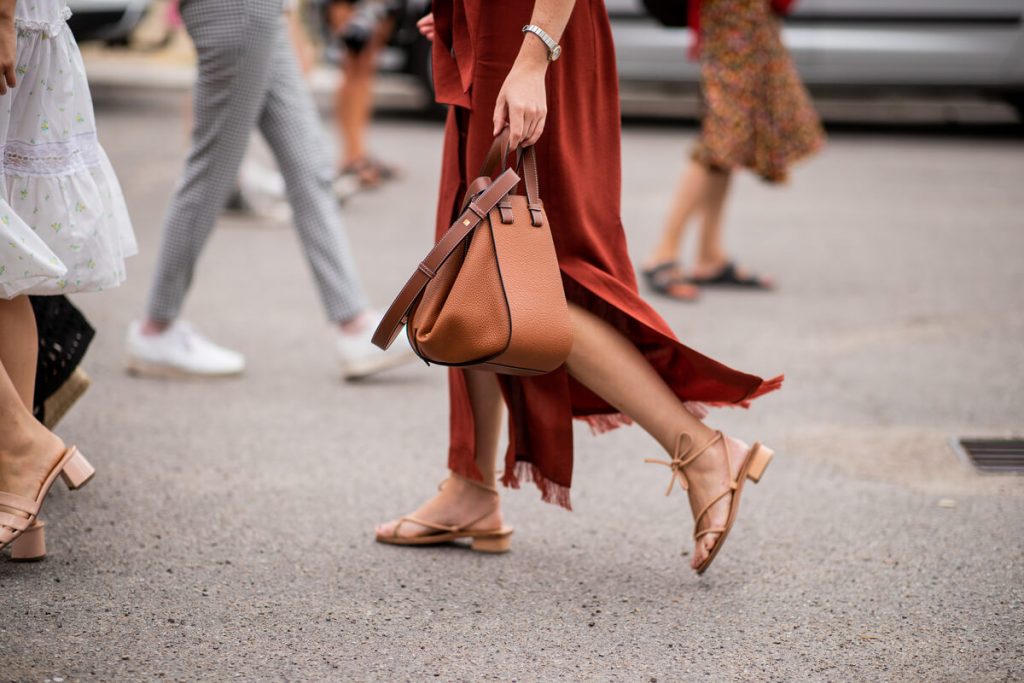 sandali comodi per camminare