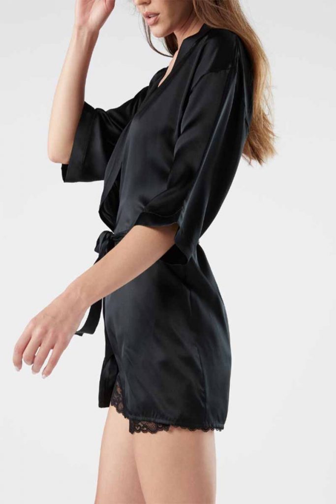 vestaglia nera intimissimi