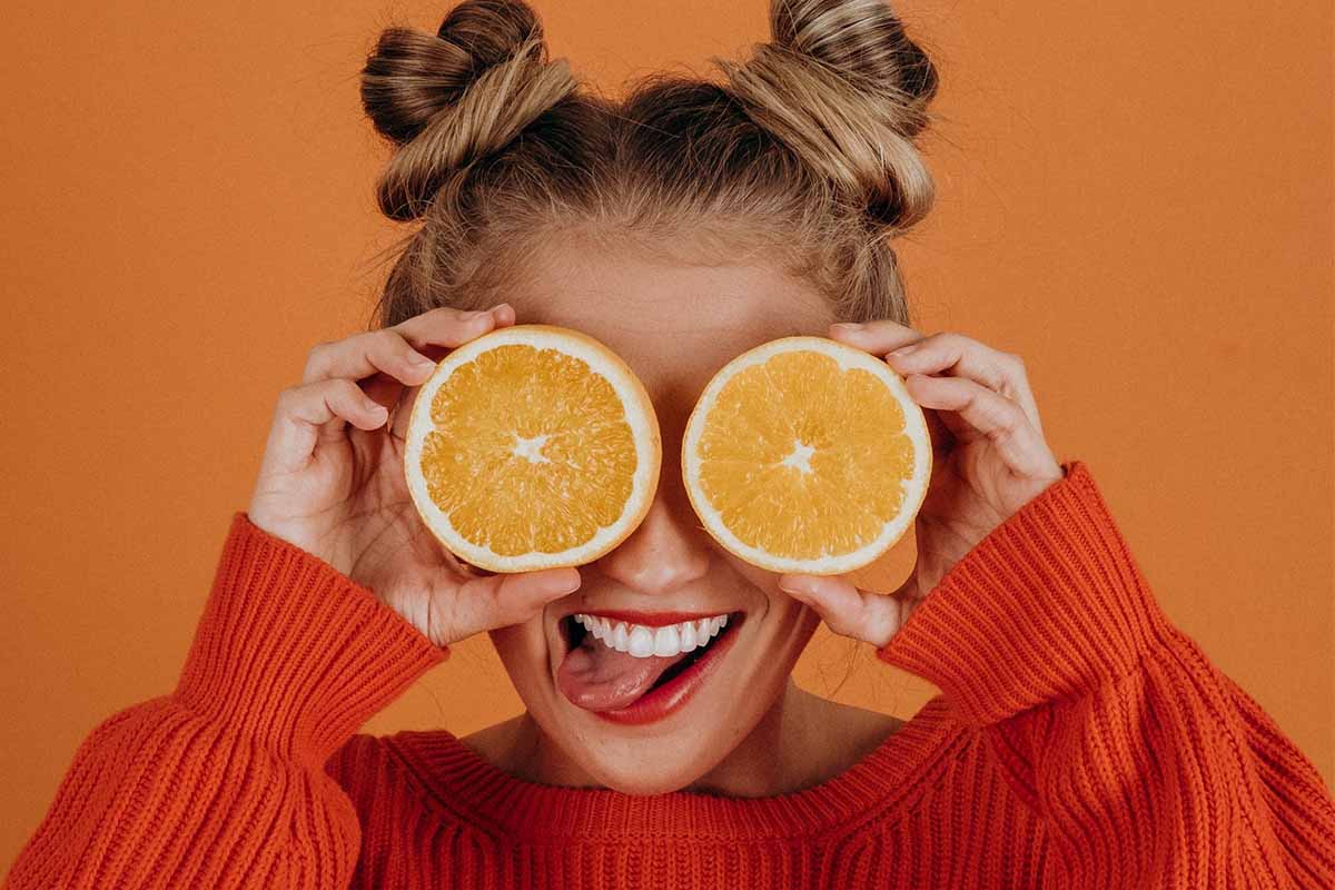 frutta arance ragazza
