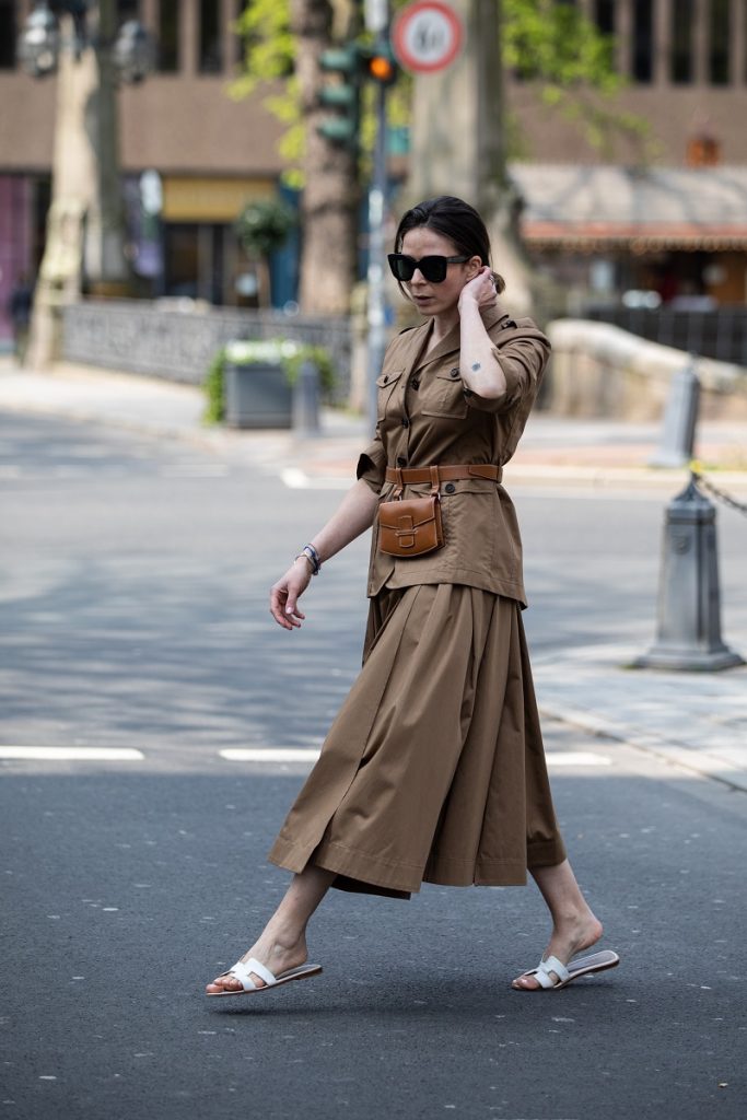 5 capi essenziali (ma low cost) per essere chic quest'estate