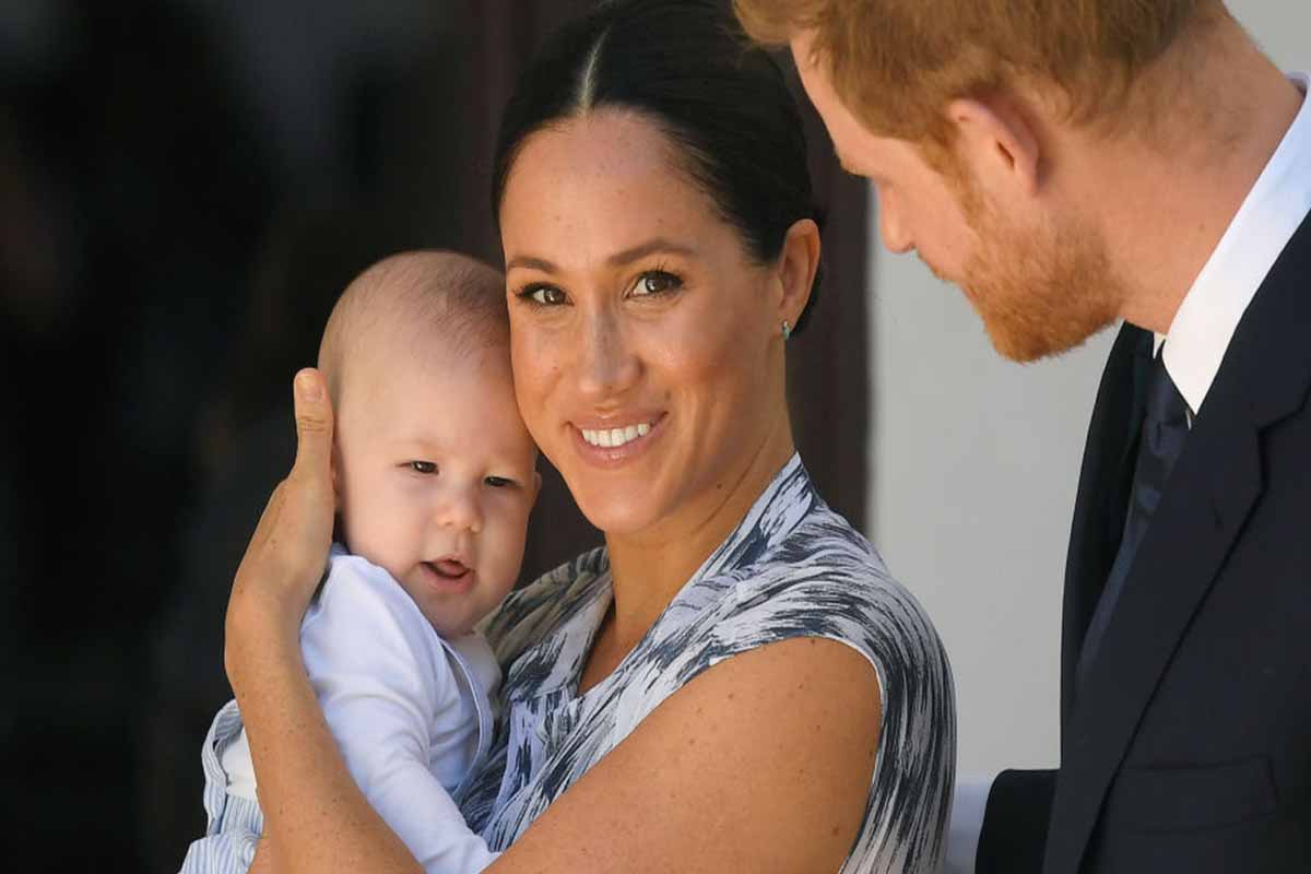 Harry e Meghan non vogliono che Archie sia il conte di Dumbarton