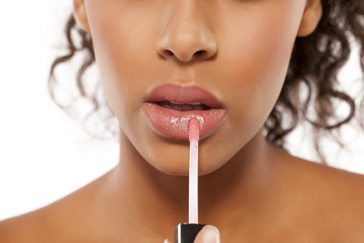 Labbra in primo piano con i lip maximizer: i migliori da provare subito