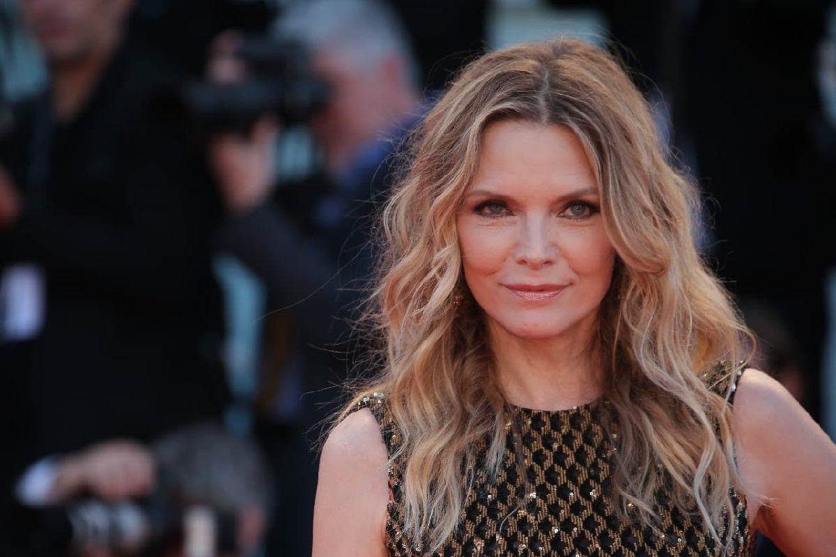 Michelle Pfeiffer sorprende i fan con un selfie speciale