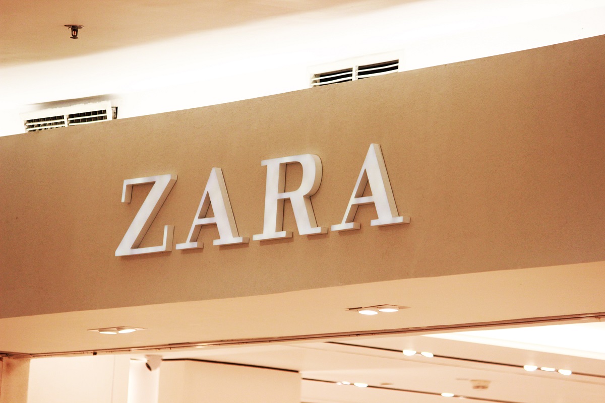 Il mistero delle etichette di Zara tra simboli e taglie