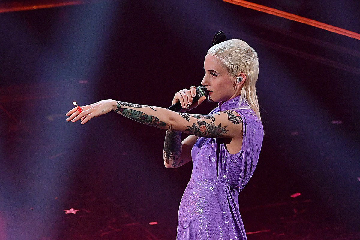 la cantante dei Coma Cose, sul palco di Sanremo 2021
