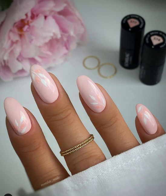pink nails
