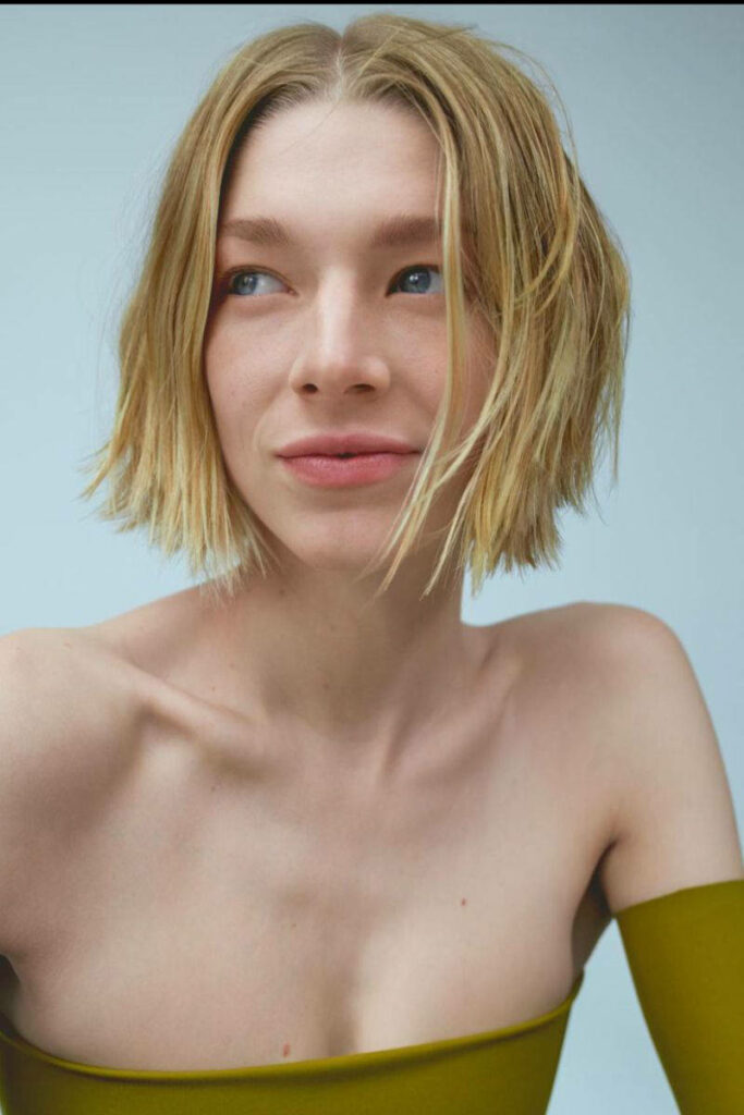 Hunter Schafer trucco nude