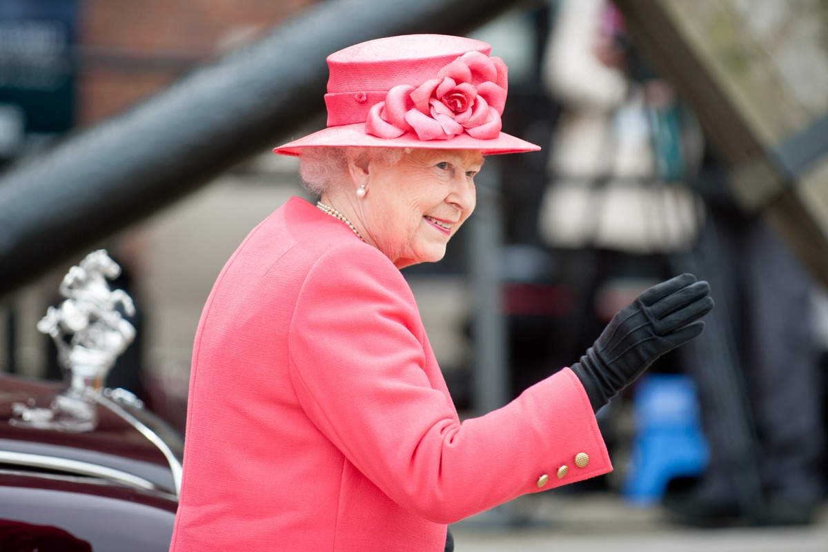 La tendenza che copiamo direttamente da Queen Elizabeth