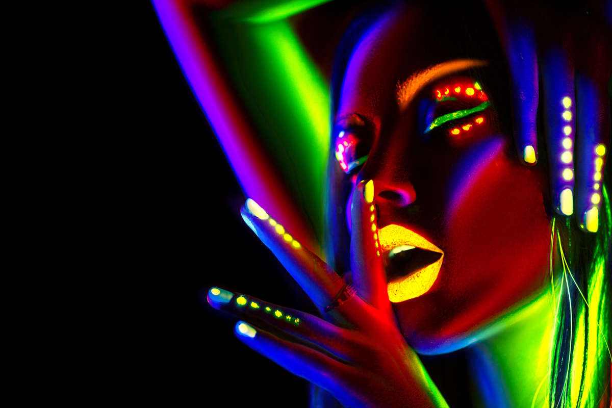 unghie fluo chiara ferragni