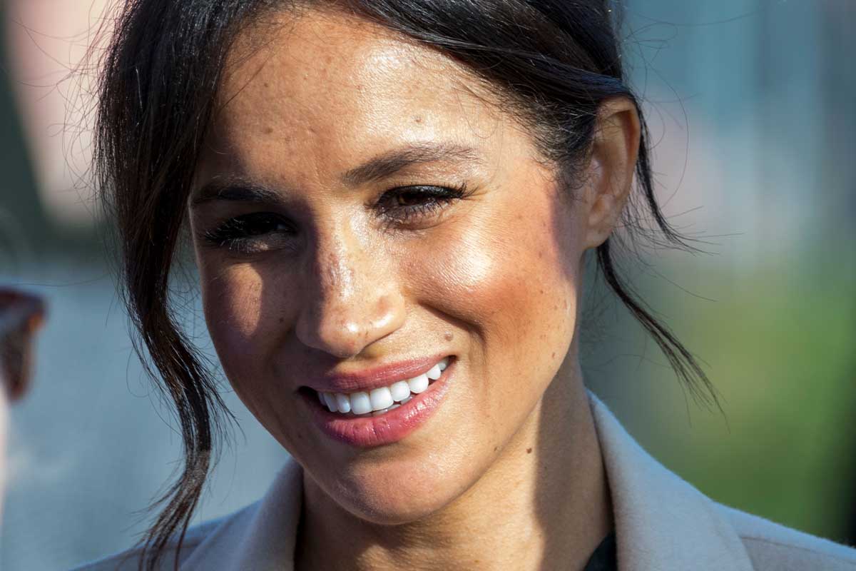 Apparizione a sorpresa in tv per Meghan, ma che schiaffo il suo “No” alla Regina!