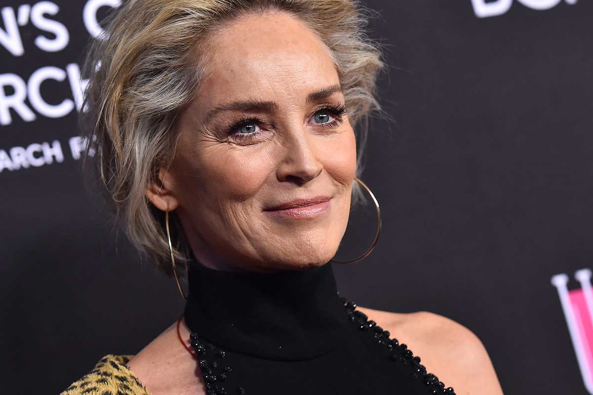 Nuovo dramma per Sharon Stone: “Pregate per mia madre”