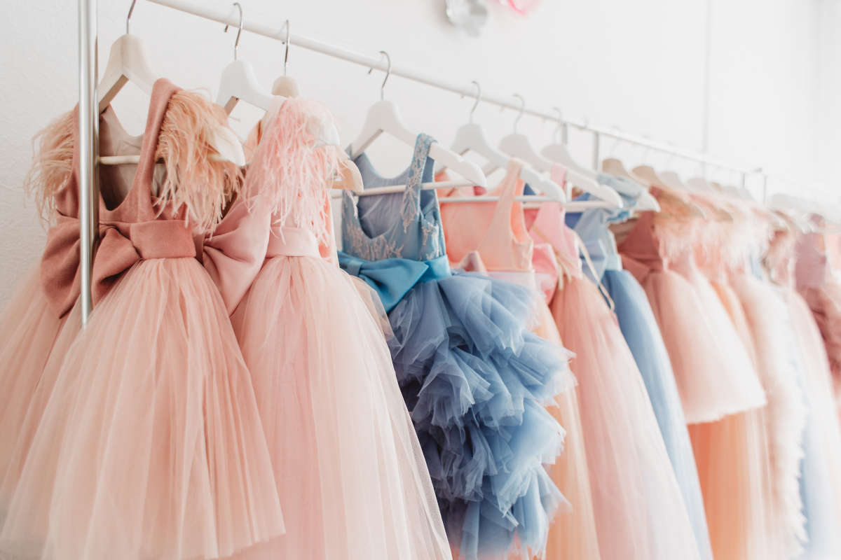 Abiti in piume e tulle